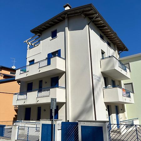 Residence Stefania Appartamenti Piano Terra - Agenzia Cocal 卡奥莱 外观 照片